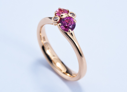 Spring Meadow ring in Fairtrade red gold with pink sapphires and diamonds